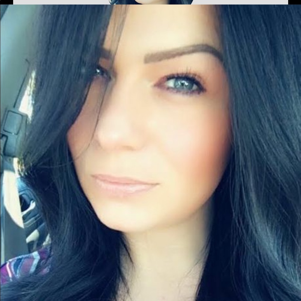 Lauren_ash19 is screamer. Please be careful.